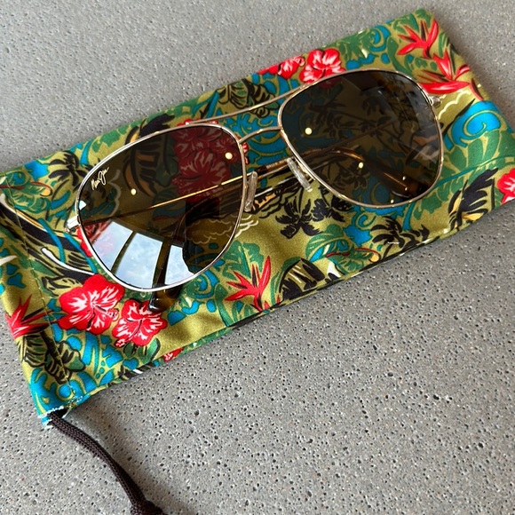 Maui Jim Accessories - Maui Jim Cliff House gold